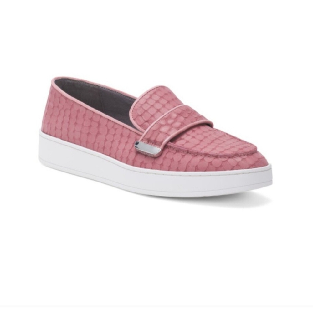 NWOB Donald Pliner Tamara Shoes. Size 9